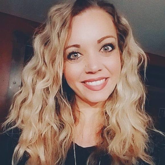 Meet the Posher Other - Meet your Posher, Amanda